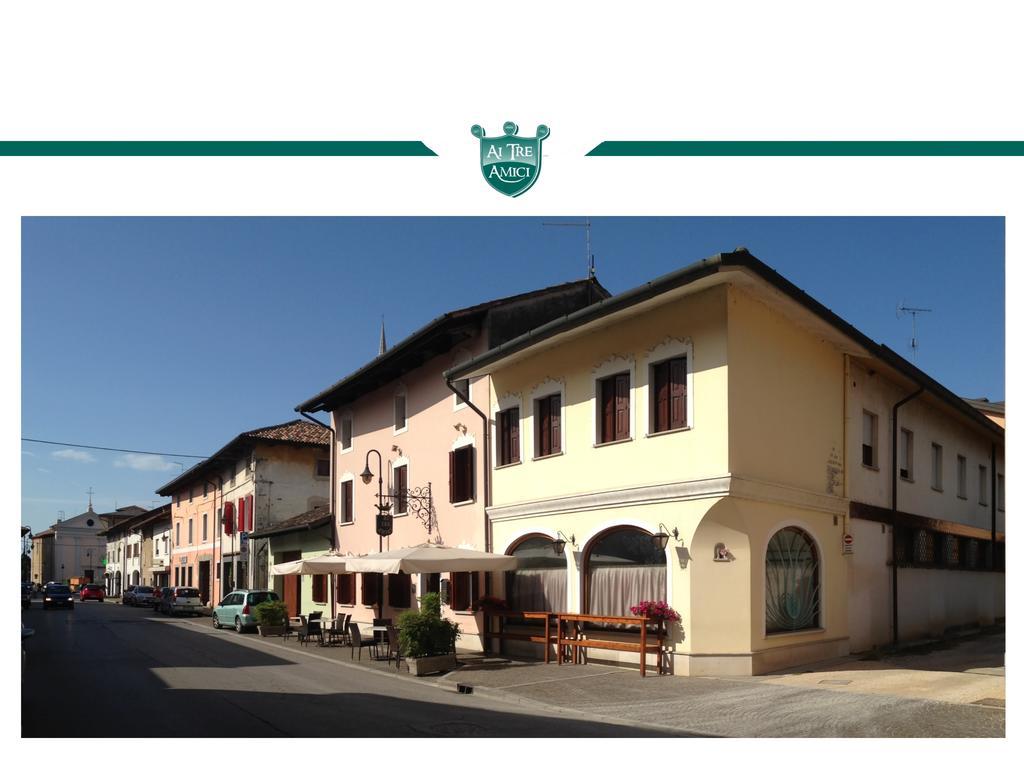 Trattoria Locanda Ai Tre Amici Mortegliano Екстериор снимка